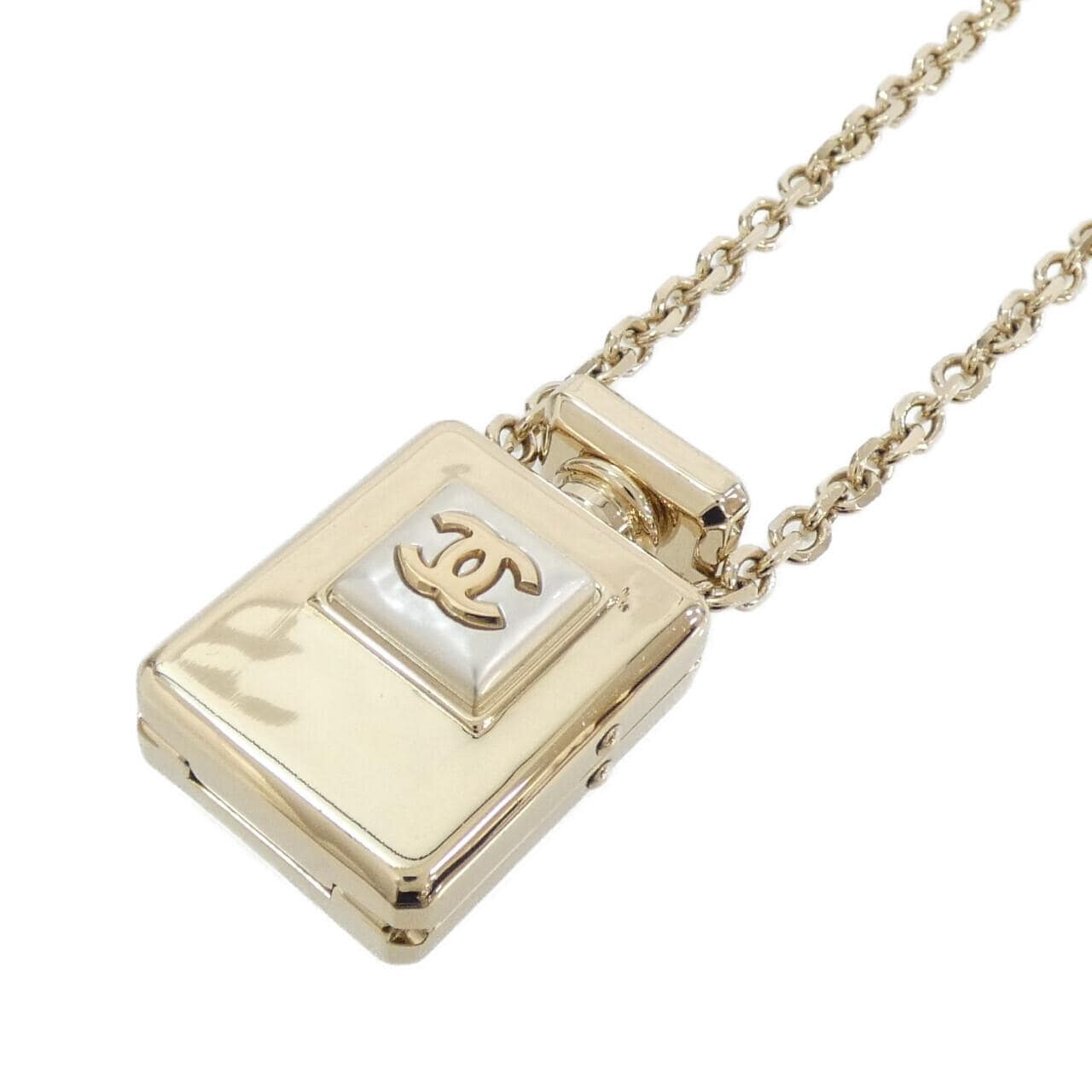 CHANEL AB8585