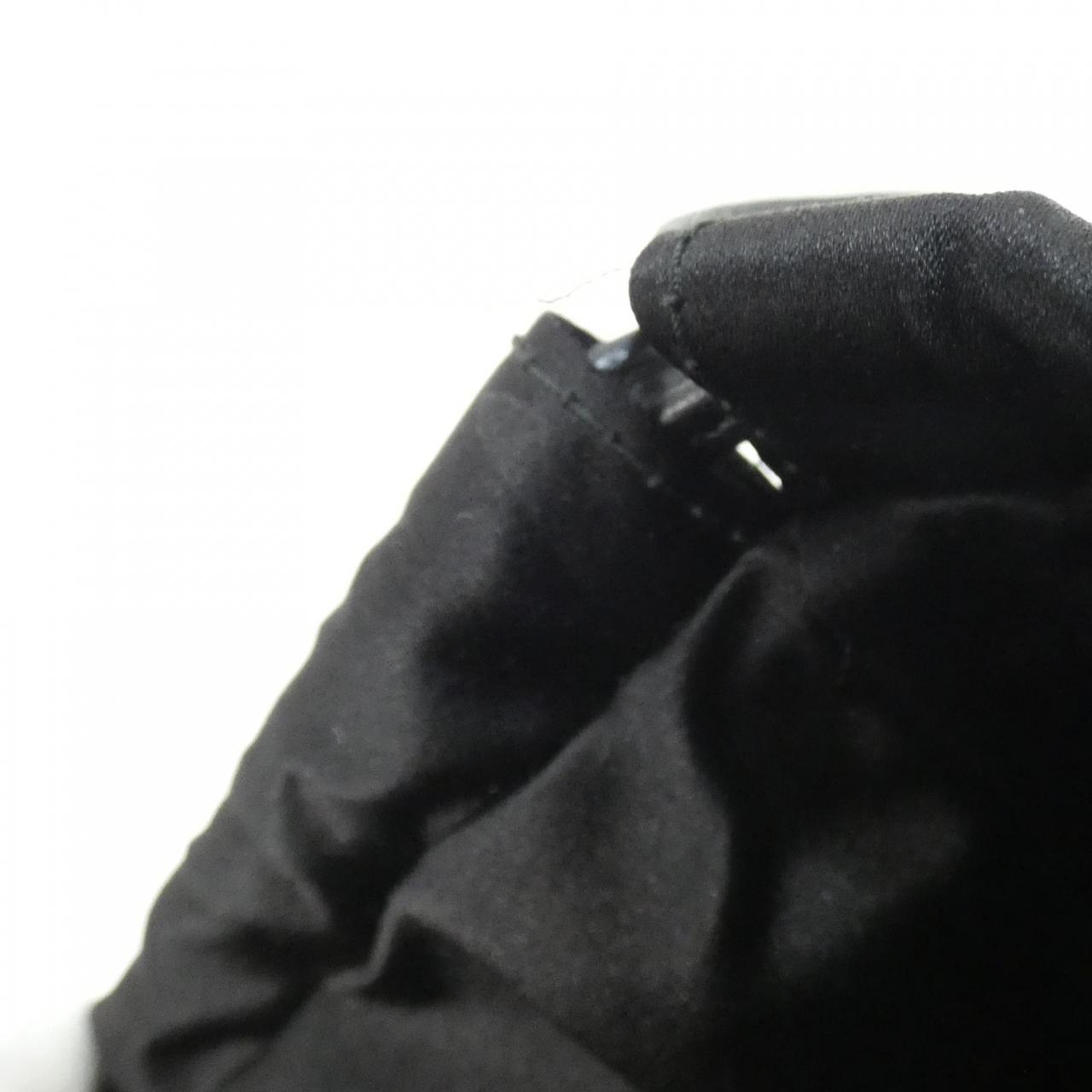 MIU MIU 5NG010 Pouch 8