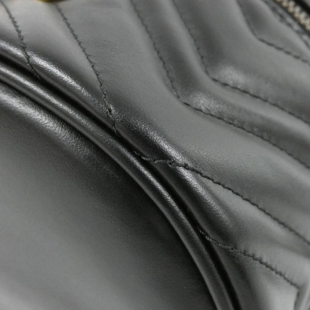 GUCCI GG Marmont 598594 DTDCT Backpack Leather 黑色 皮革 中古品A - 縮圖 3