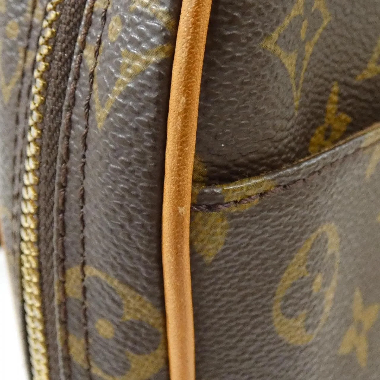 LOUIS VUITTON Pochette M51870 Shoulder Monogram 4