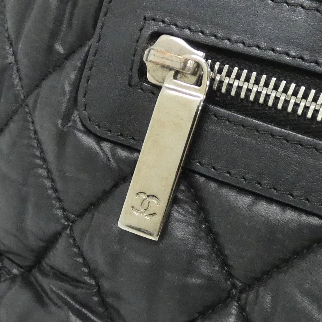 CHANEL Deauville 48610 Handbag Nylon 黑色 尼龍 中古品A - 縮圖 4