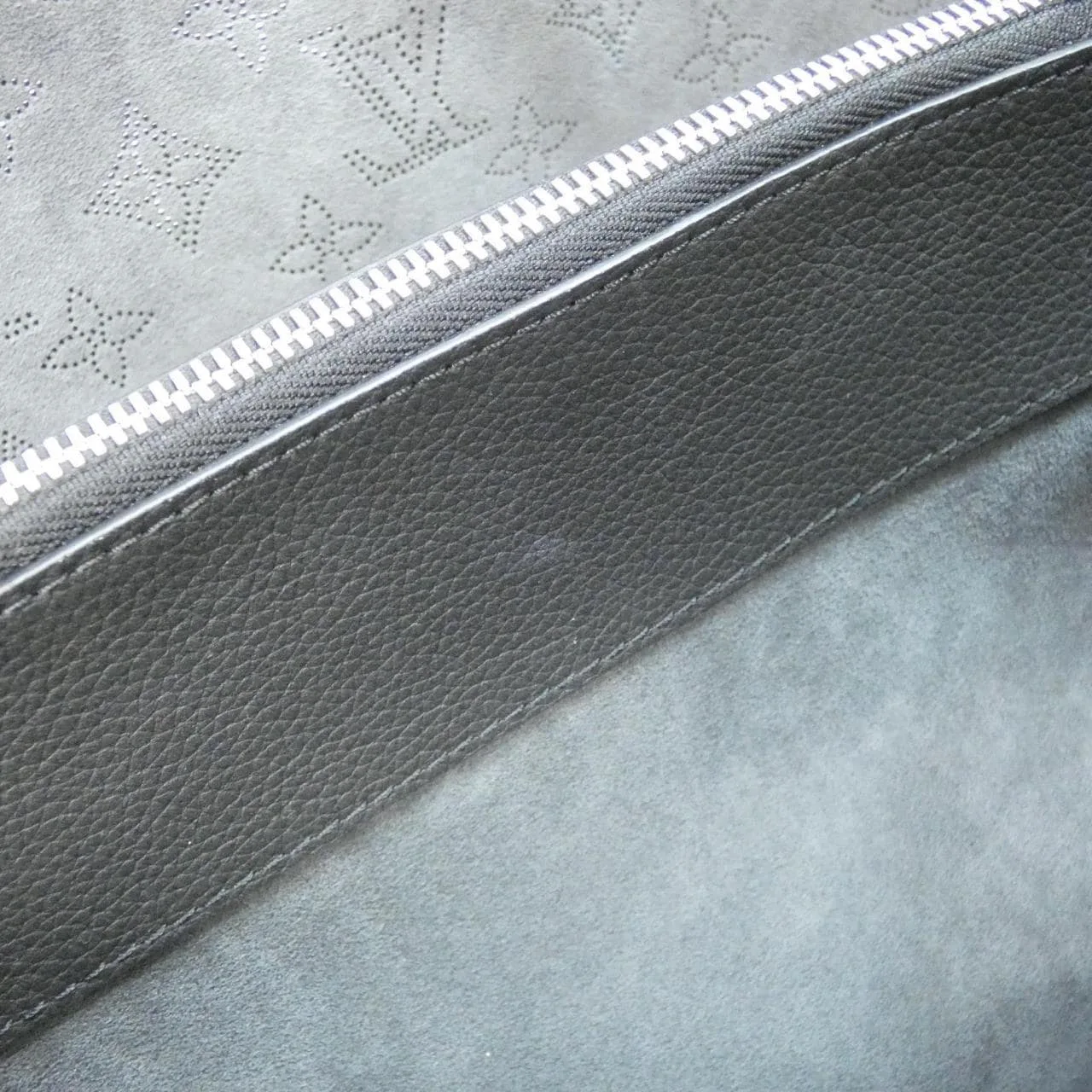 LOUIS VUITTON Mahina M59200 Tote 黑色 中古品A - 縮圖 9