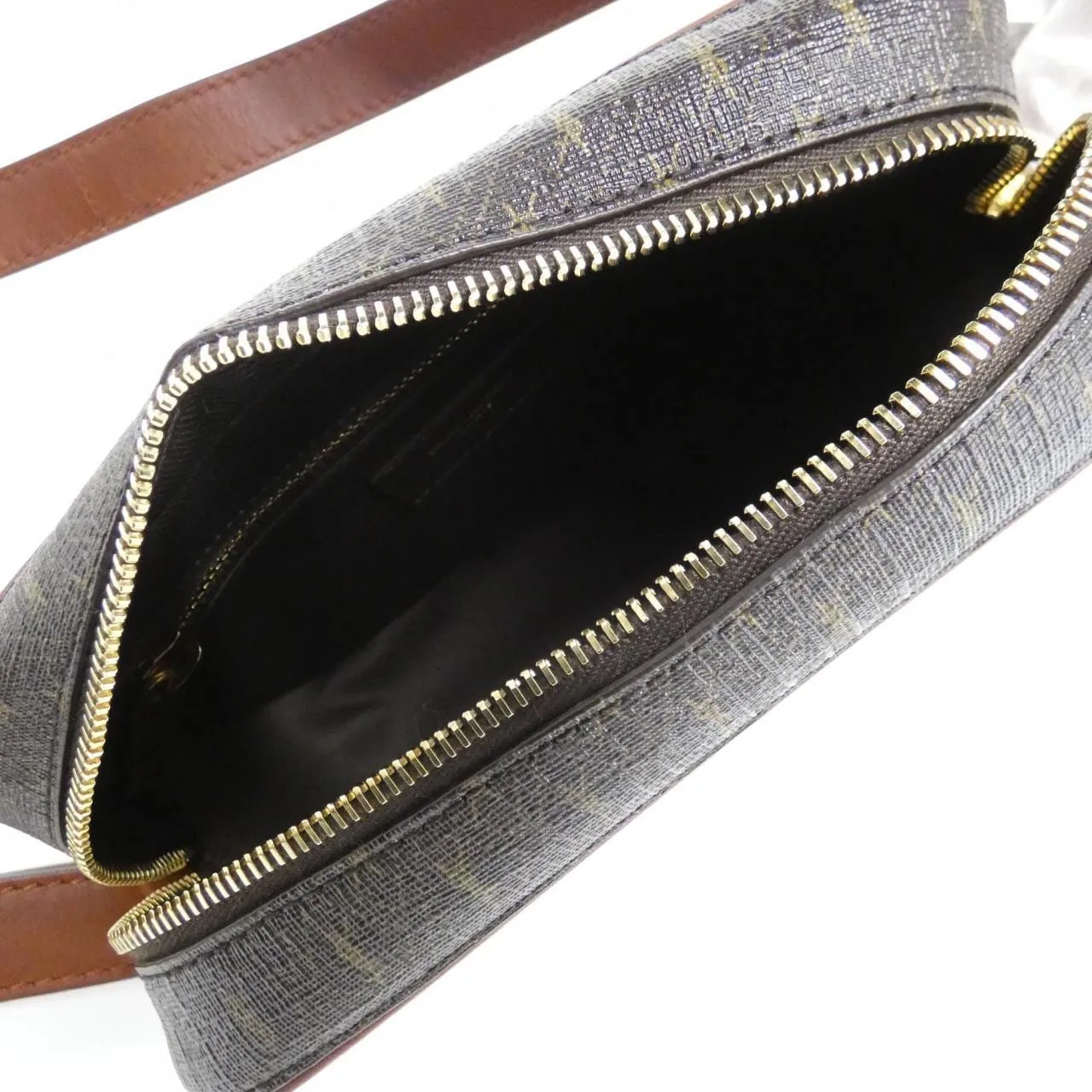 SAINT LAURENT 669957 2UY2W Shoulder Monogram
