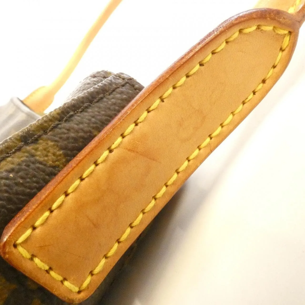 LOUIS VUITTON Looping M51146 Shoulder Monogram 黑色 Monogram 中古品B - 縮圖 6