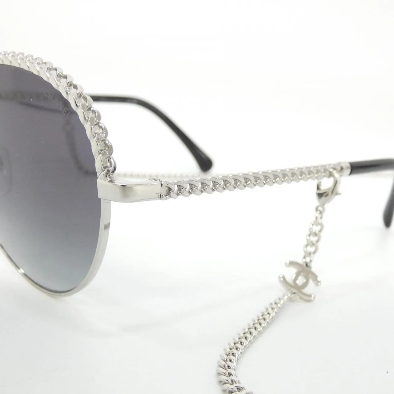 CHANEL 4242 Sunglasses 黑色 中古品A - 縮圖 4