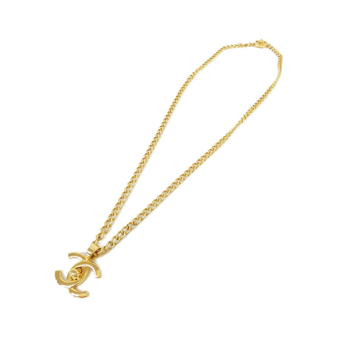 CHANEL Accessories 2