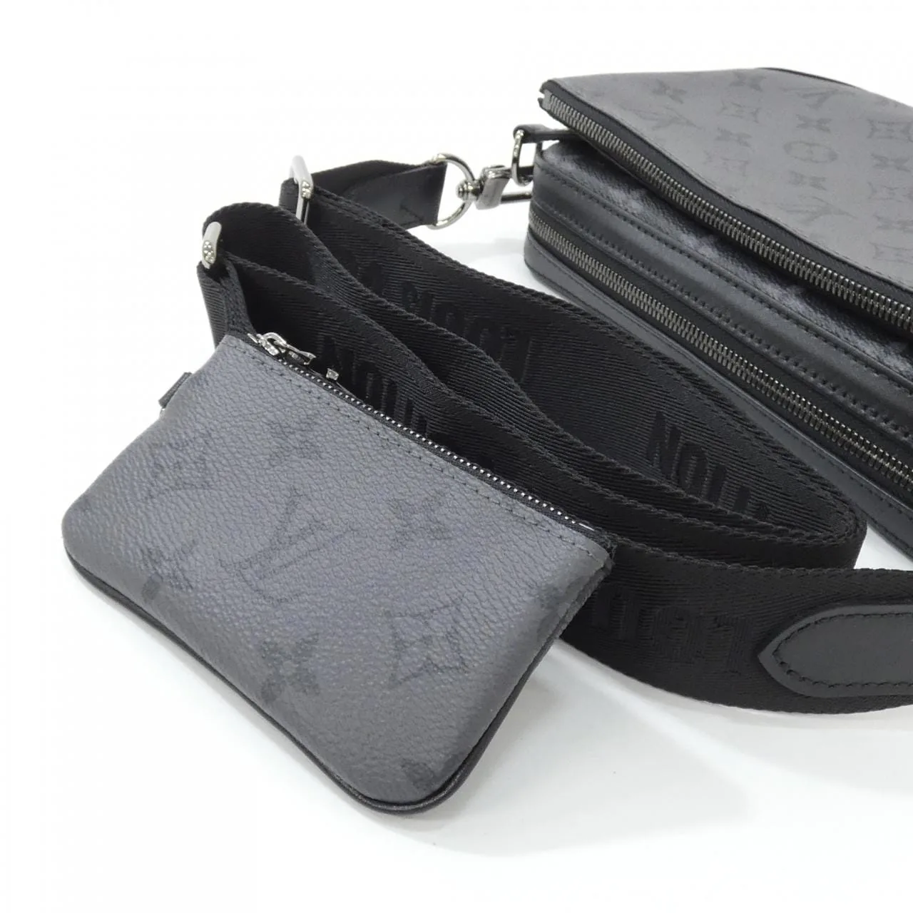 LOUIS VUITTON Eclipse M69443 Shoulder Monogram Black Monogram Rank A - Thumbnail 4
