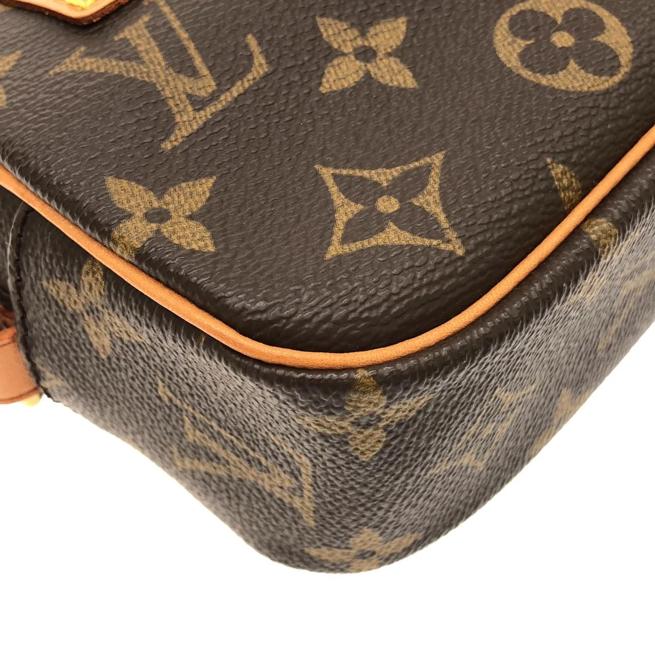 LOUIS VUITTON Pochette M51183 Shoulder Monogram 黑色 Monogram 中古品A - 縮圖 3