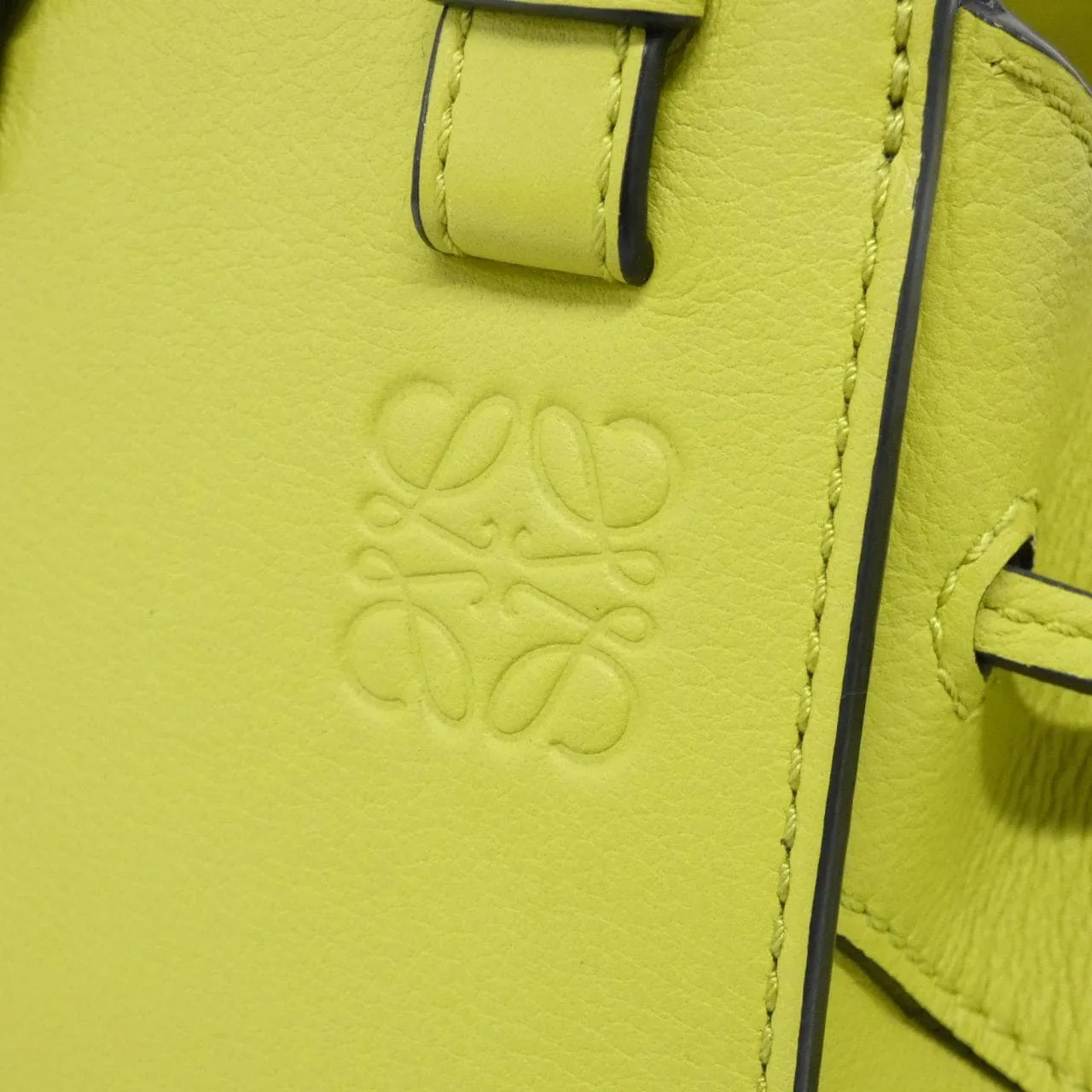 LOEWE Hammock 314 30 V07 Shoulder 黑色 中古品A - 縮圖 4