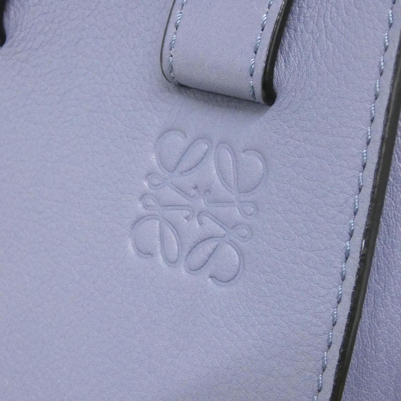 LOEWE Hammock 387 30 S35 Shoulder 4