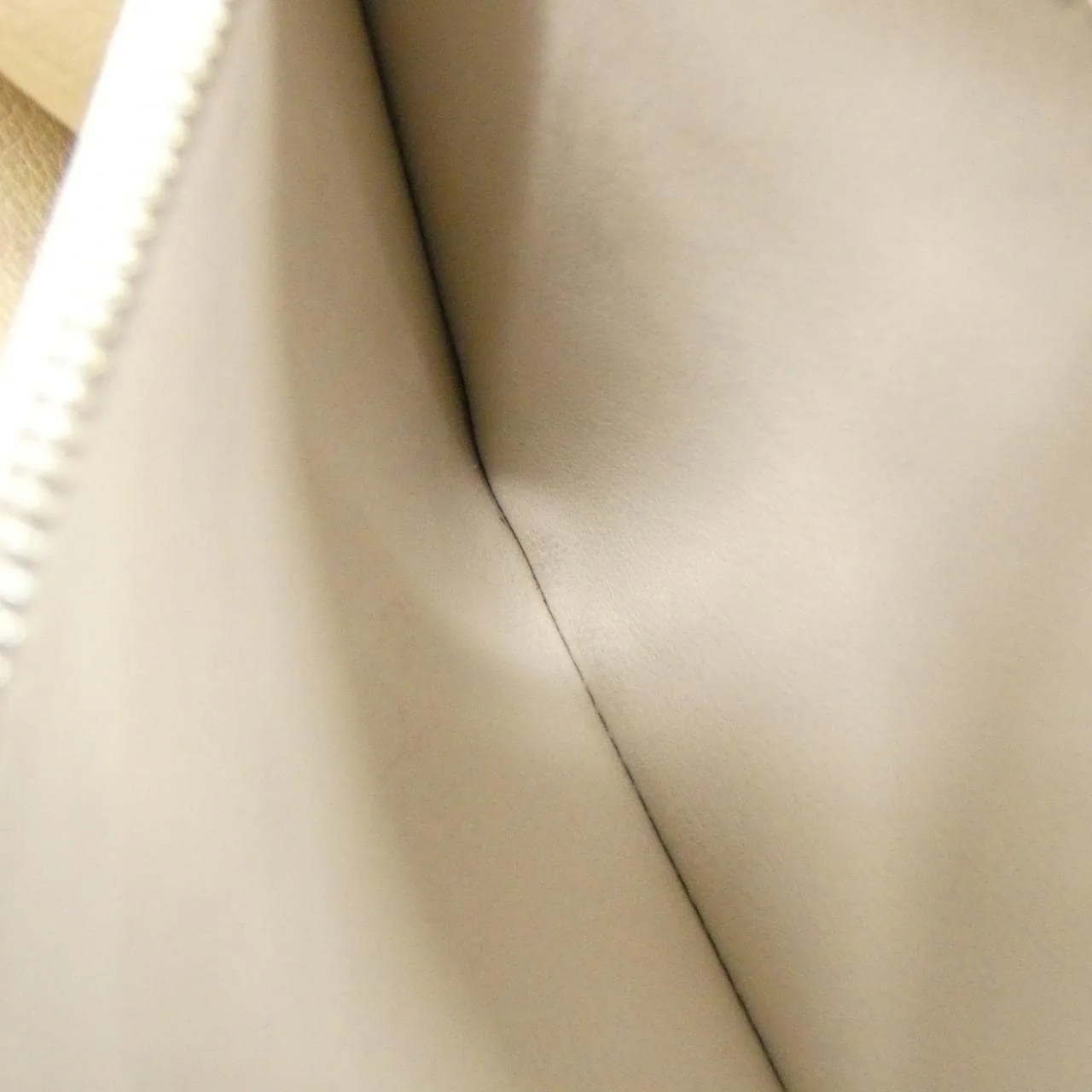 LOUIS VUITTON Mahina M61869 Wallet 黑色 中古品A - 縮圖 7