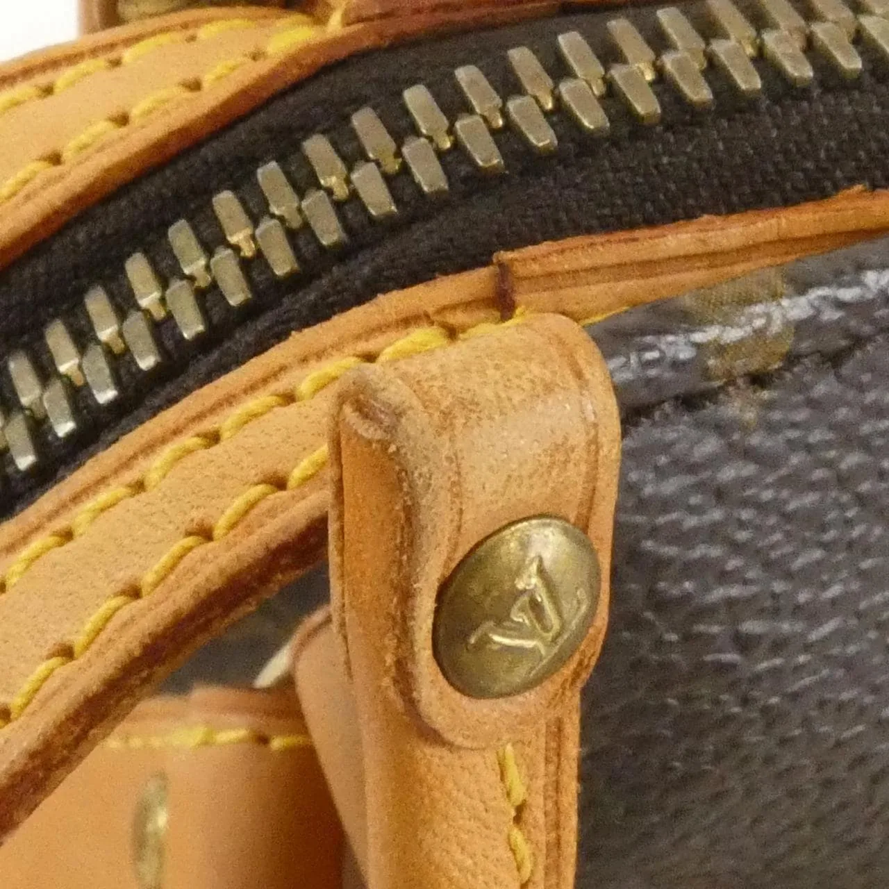 LOUIS VUITTON M40008 Shoulder Monogram 黑色 Monogram 中古品B - 縮圖 4