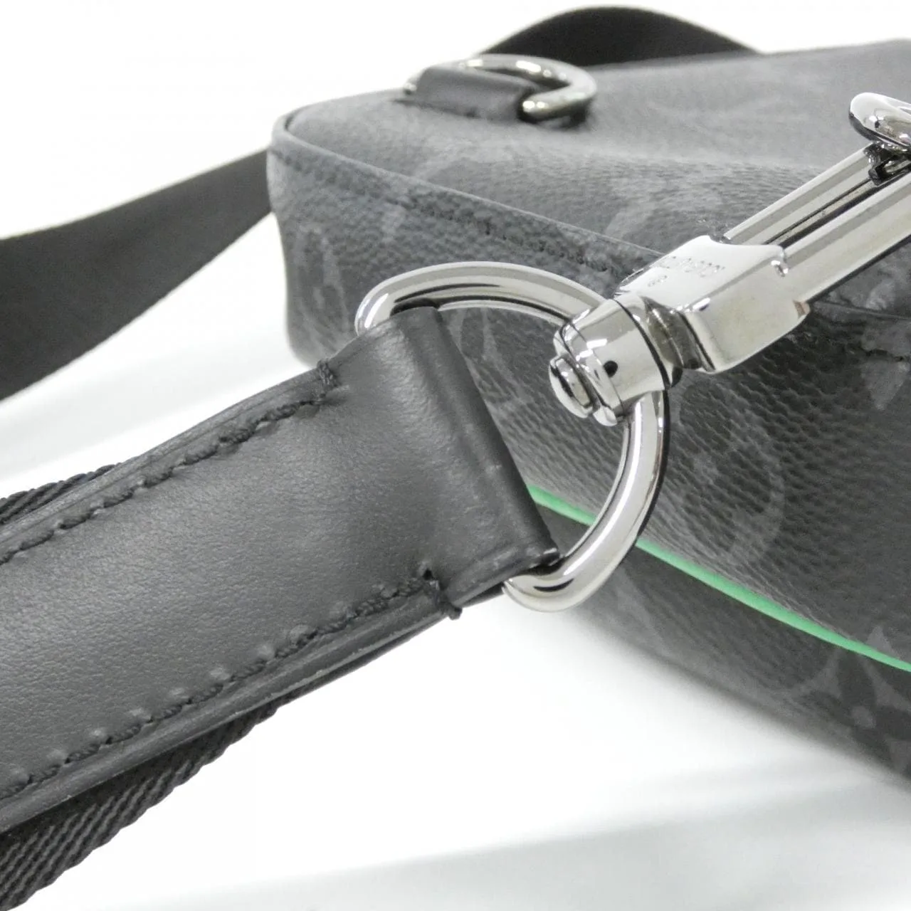 LOUIS VUITTON Avenue M25891 Handbag Monogram 黑色 Monogram 中古品A - 縮圖 7