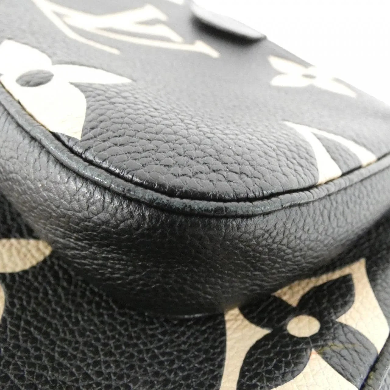 LOUIS VUITTON Pochette M45777 Shoulder Monogram 黑色 Monogram 中古品A - 縮圖 5