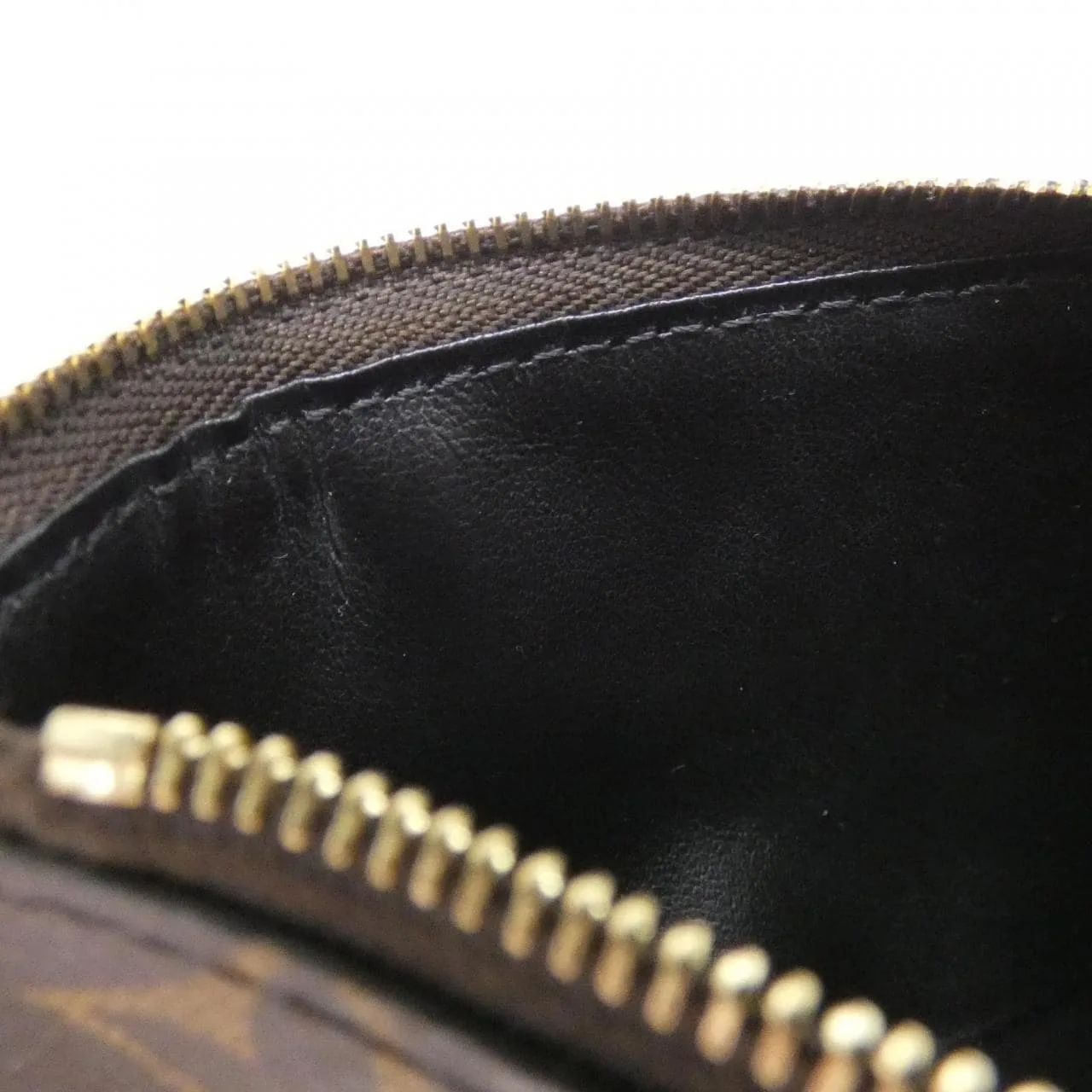 LOUIS VUITTON M81557 Wallet Monogram 黑色 Monogram 中古品A - 縮圖 9