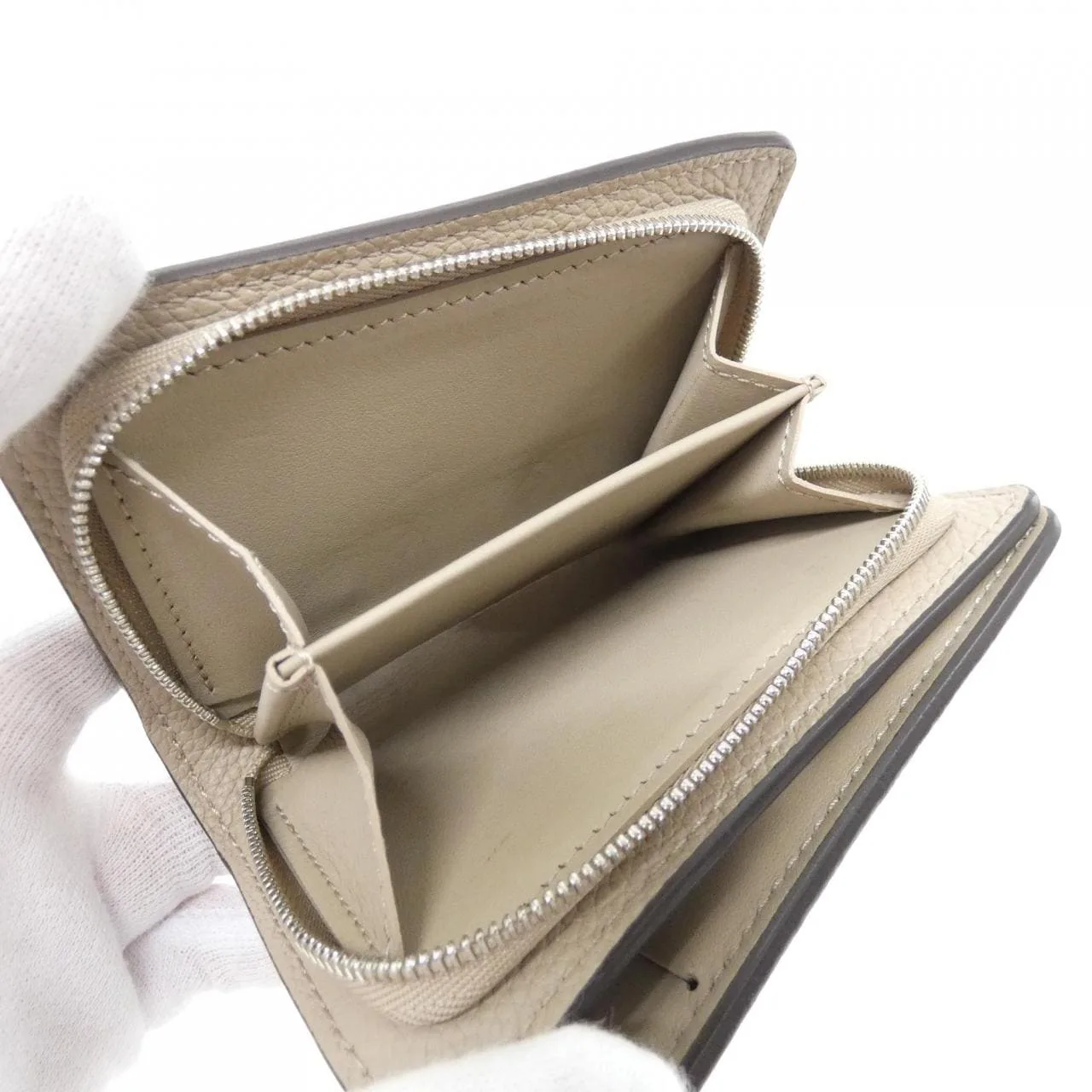 LOUIS VUITTON Mahina M80817 Wallet
