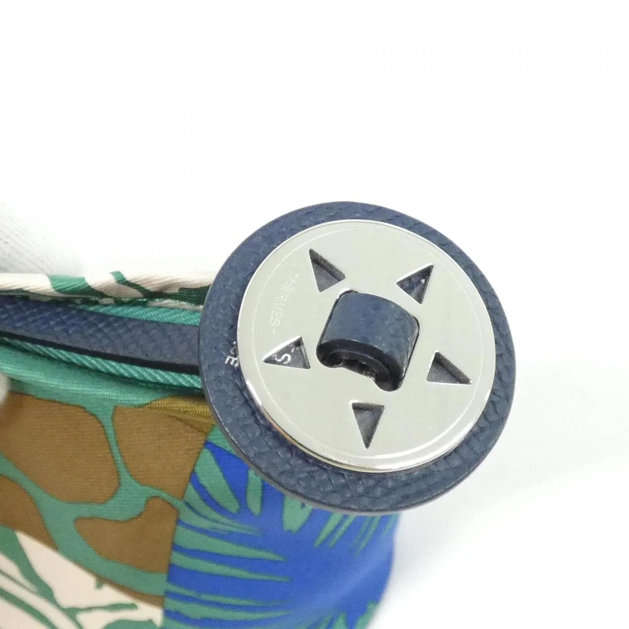 HERMES 084670CJ Pouch Epsom 銀色 Epsom 皮 中古品A - 縮圖 4