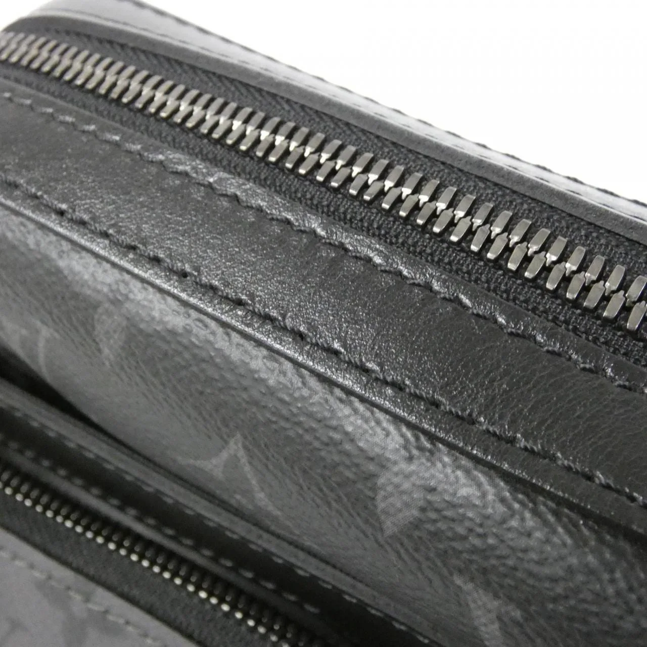LOUIS VUITTON Eclipse M69443 Shoulder Monogram 4