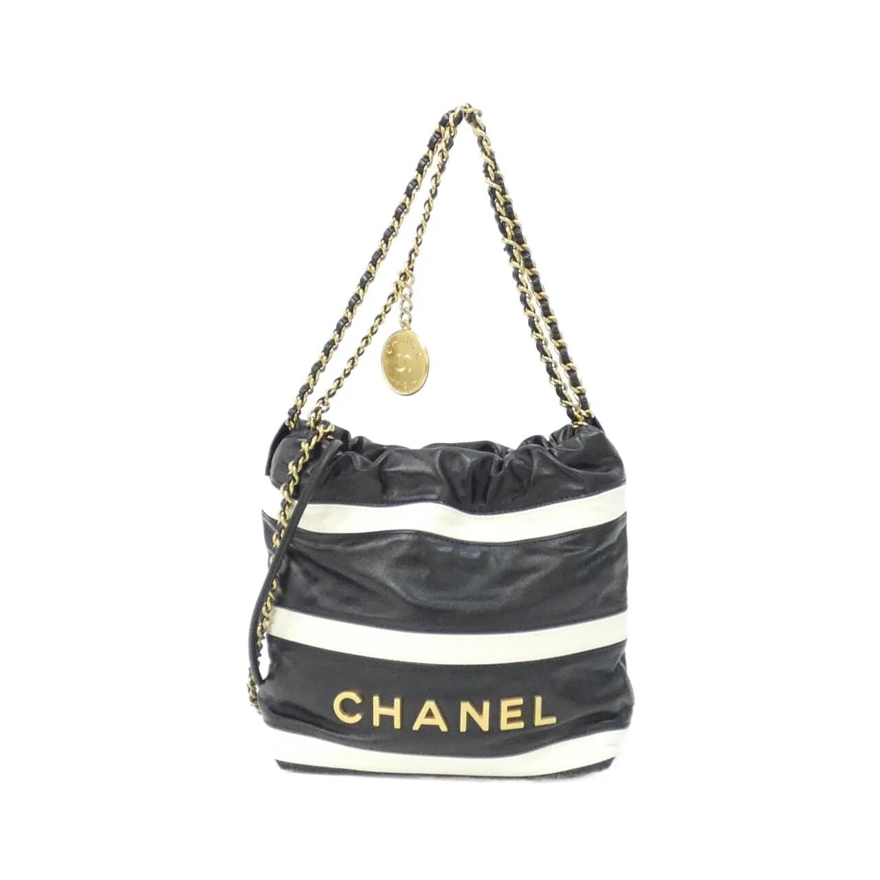 CHANEL Chanel 22 AS3980 Handbag Black