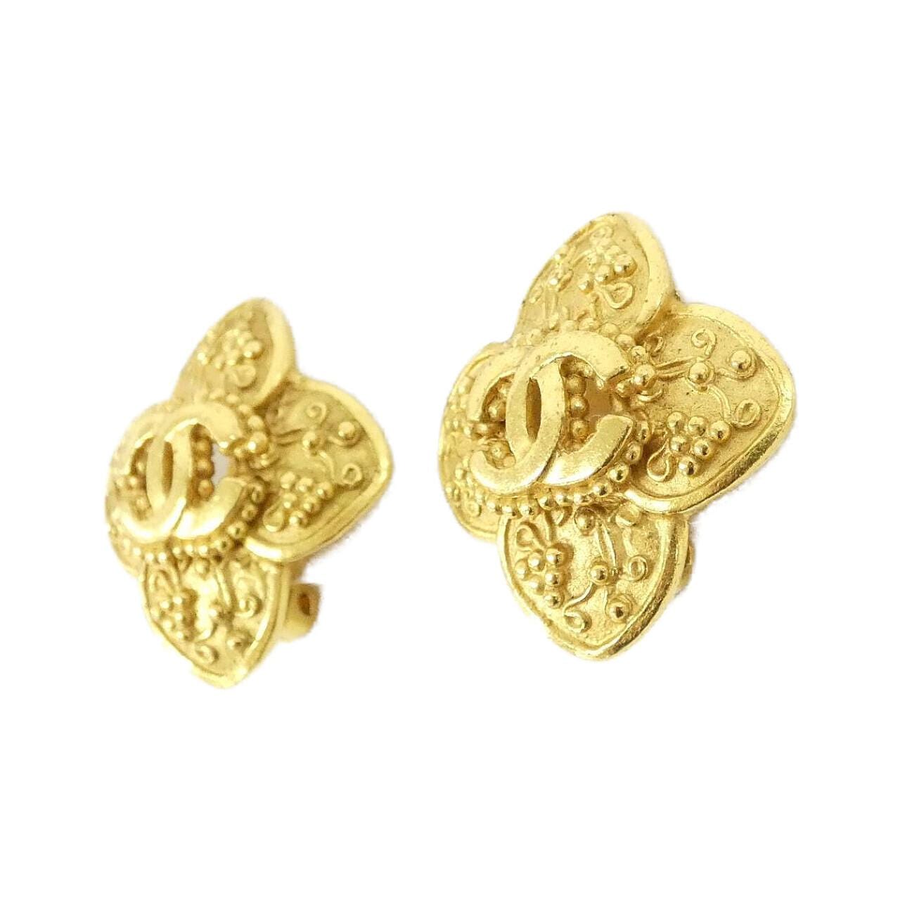 CHANEL Accessories 2