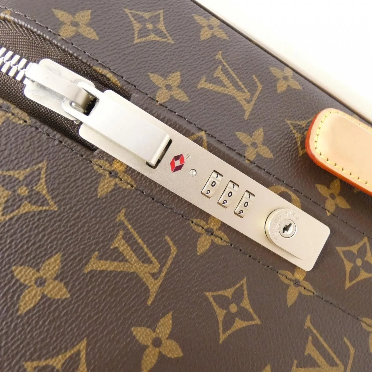 LOUIS VUITTON M23209 Bag Monogram 黑色 Monogram 中古品A - 縮圖 4