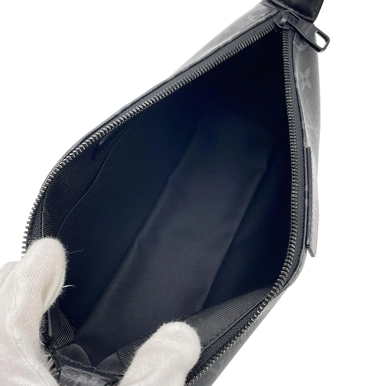 LOUIS VUITTON Pochette M11741 Shoulder Monogram 黑色 Monogram 中古品A - 縮圖 8