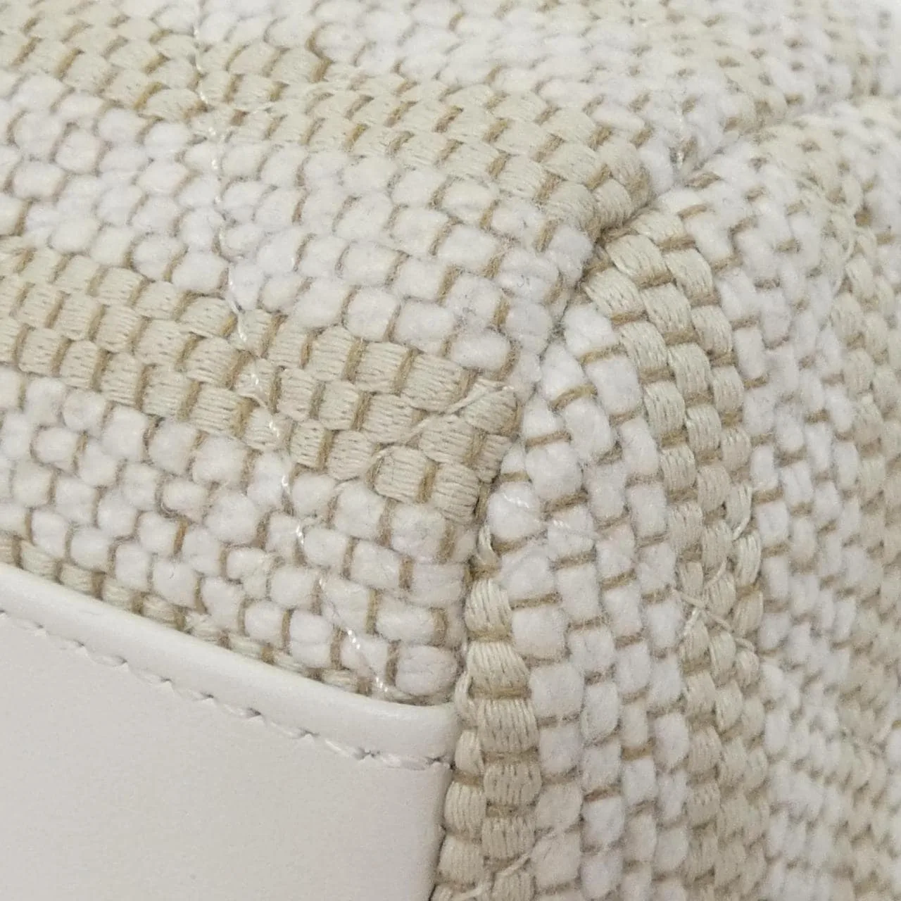 CHANEL AP4986 Handbag Canvas White Canvas Rank A - Thumbnail 3