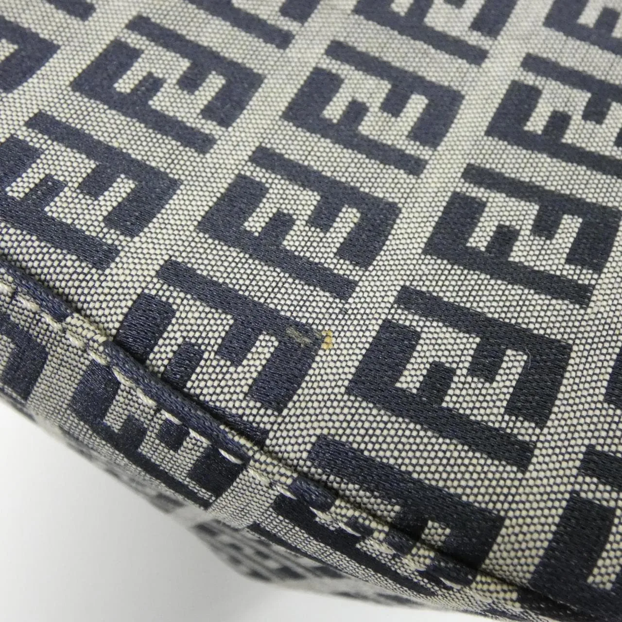FENDI 16115 Shoulder Canvas