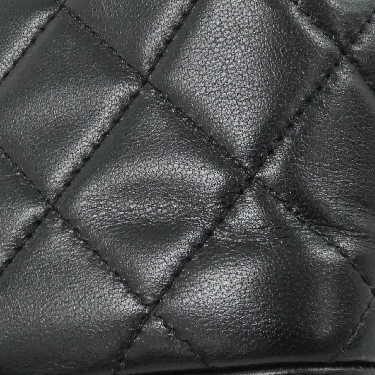 CHANEL AP4856 Handbag Lambskin 黑色 羊皮 中古品A - 縮圖 5