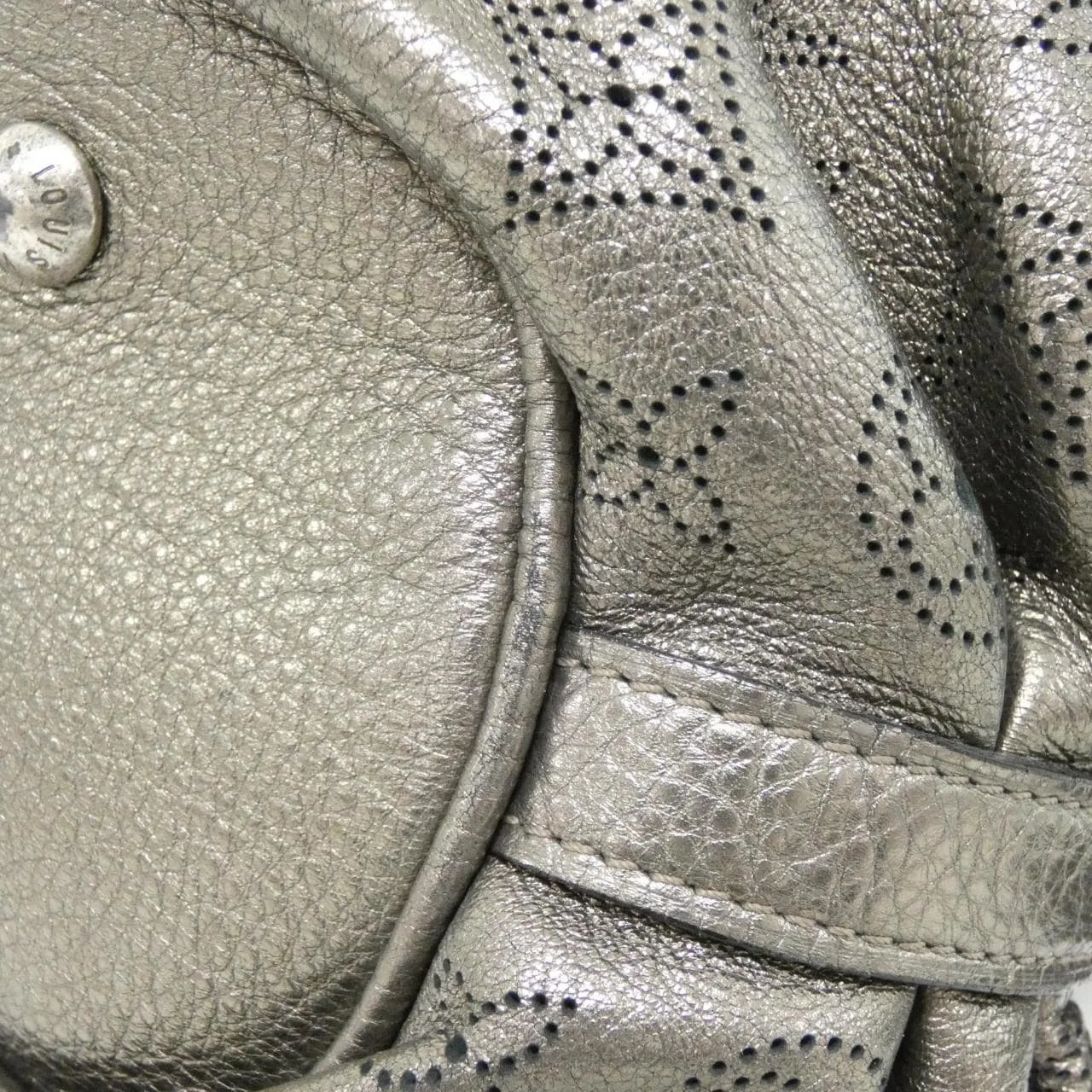 LOUIS VUITTON Mahina M95717 Shoulder 黑色 中古品A - 縮圖 3