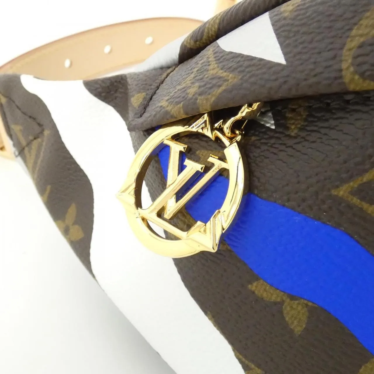 LOUIS VUITTON Bum Bag M45106 Shoulder Monogram 黑色 Monogram 中古品A - 縮圖 4