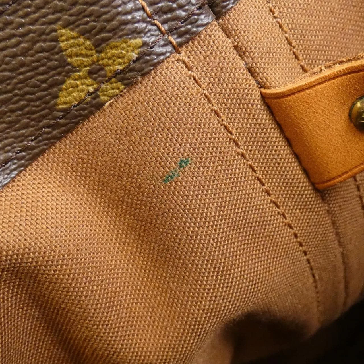 LOUIS VUITTON M42243 Shoulder Monogram