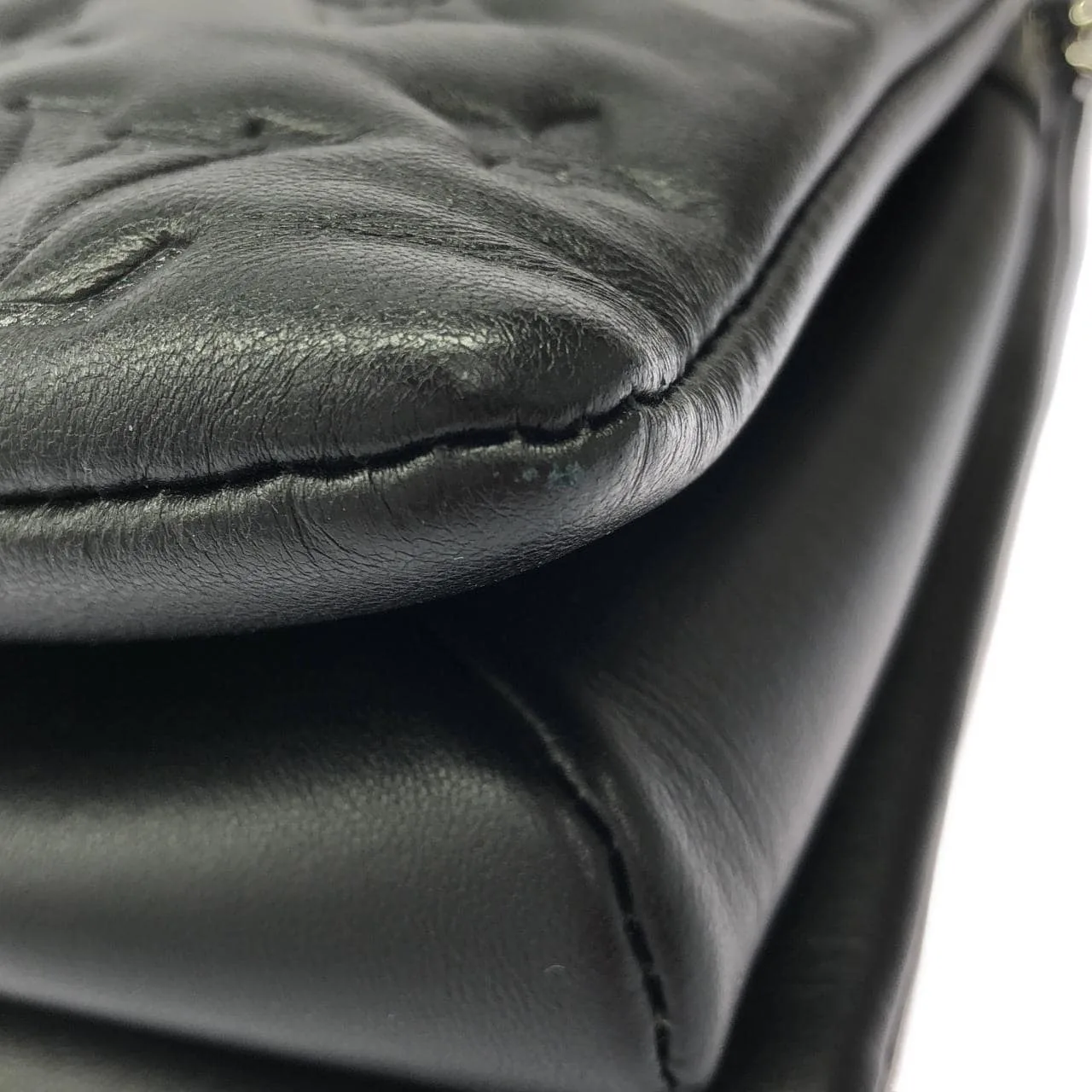 LOUIS VUITTON M23057 Shoulder Lambskin 黑色 羊皮 中古品A - 縮圖 2