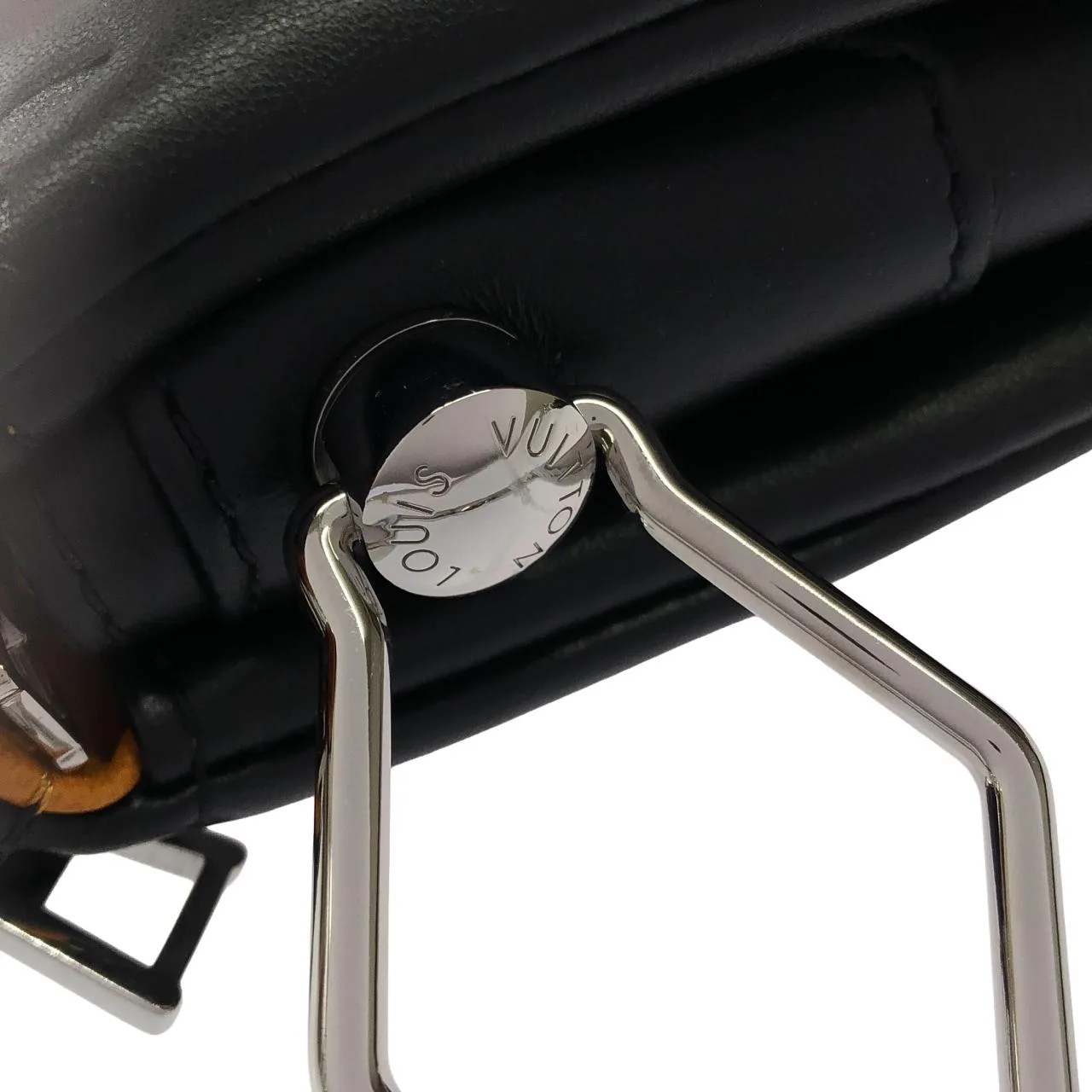 LOUIS VUITTON M23057 Shoulder Lambskin 黑色 羊皮 中古品A - 縮圖 3