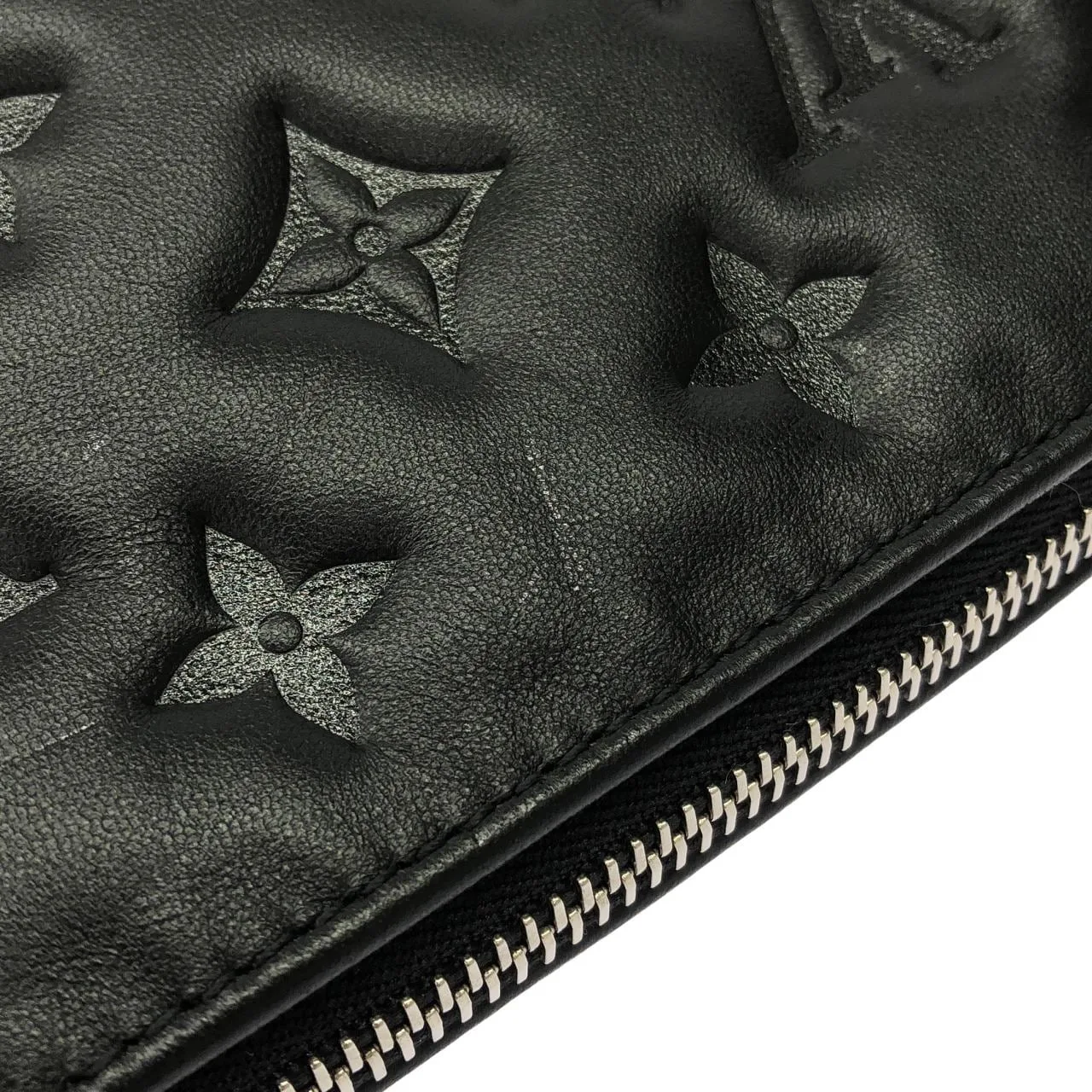 LOUIS VUITTON M23057 Shoulder Lambskin 黑色 羊皮 中古品A - 縮圖 4