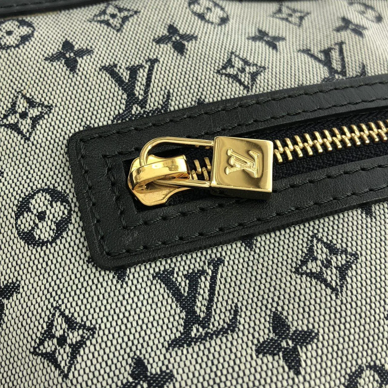 LOUIS VUITTON M92610 肩背包 Monogram 黑色 Monogram 中古品A - 縮圖 4