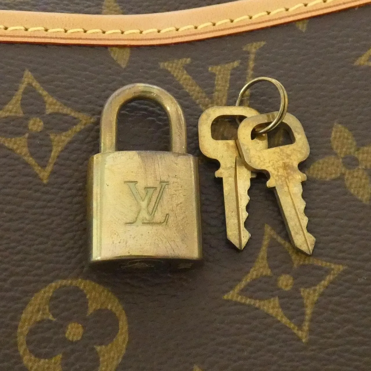 LOUIS VUITTON M42228 Handbag Monogram 5