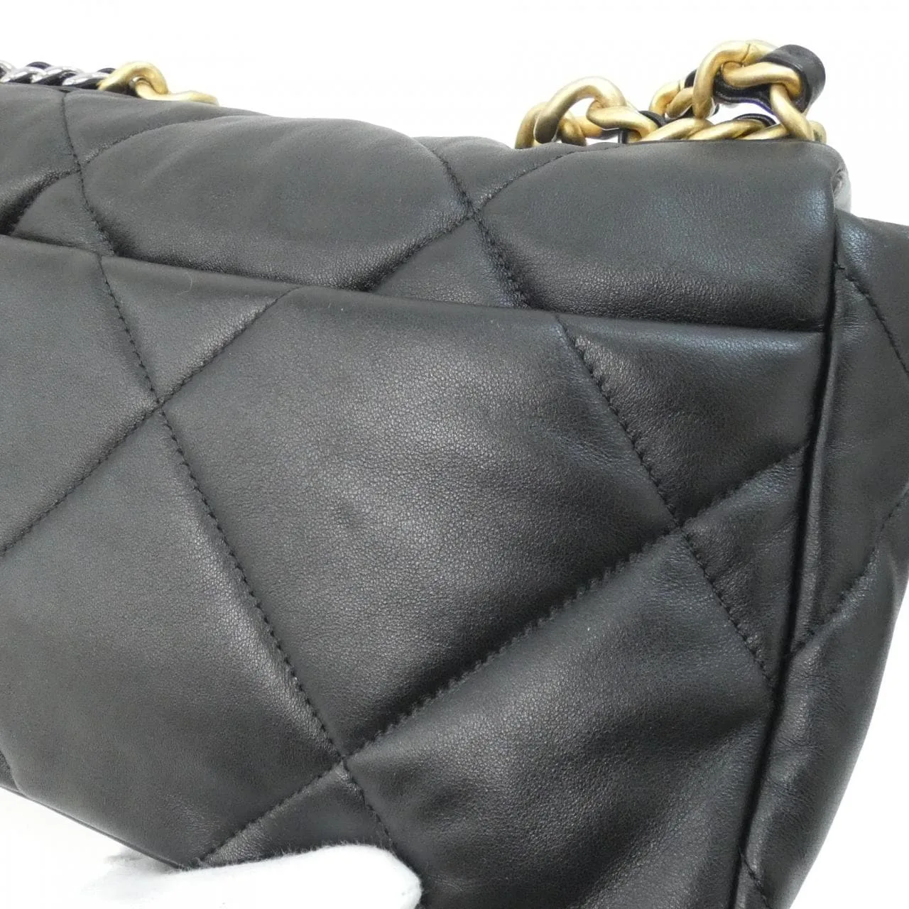 CHANEL Chanel 19 AS1160 Shoulder Lambskin 黑色 羊皮 中古品A - 縮圖 5