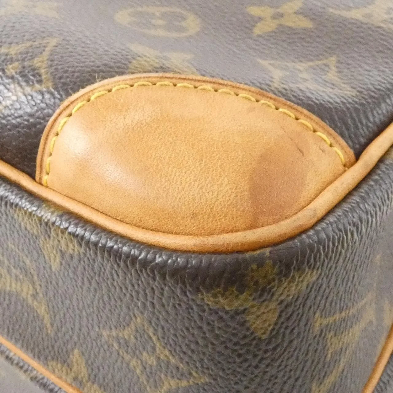 LOUIS VUITTON Nile M45244 Shoulder Monogram 3