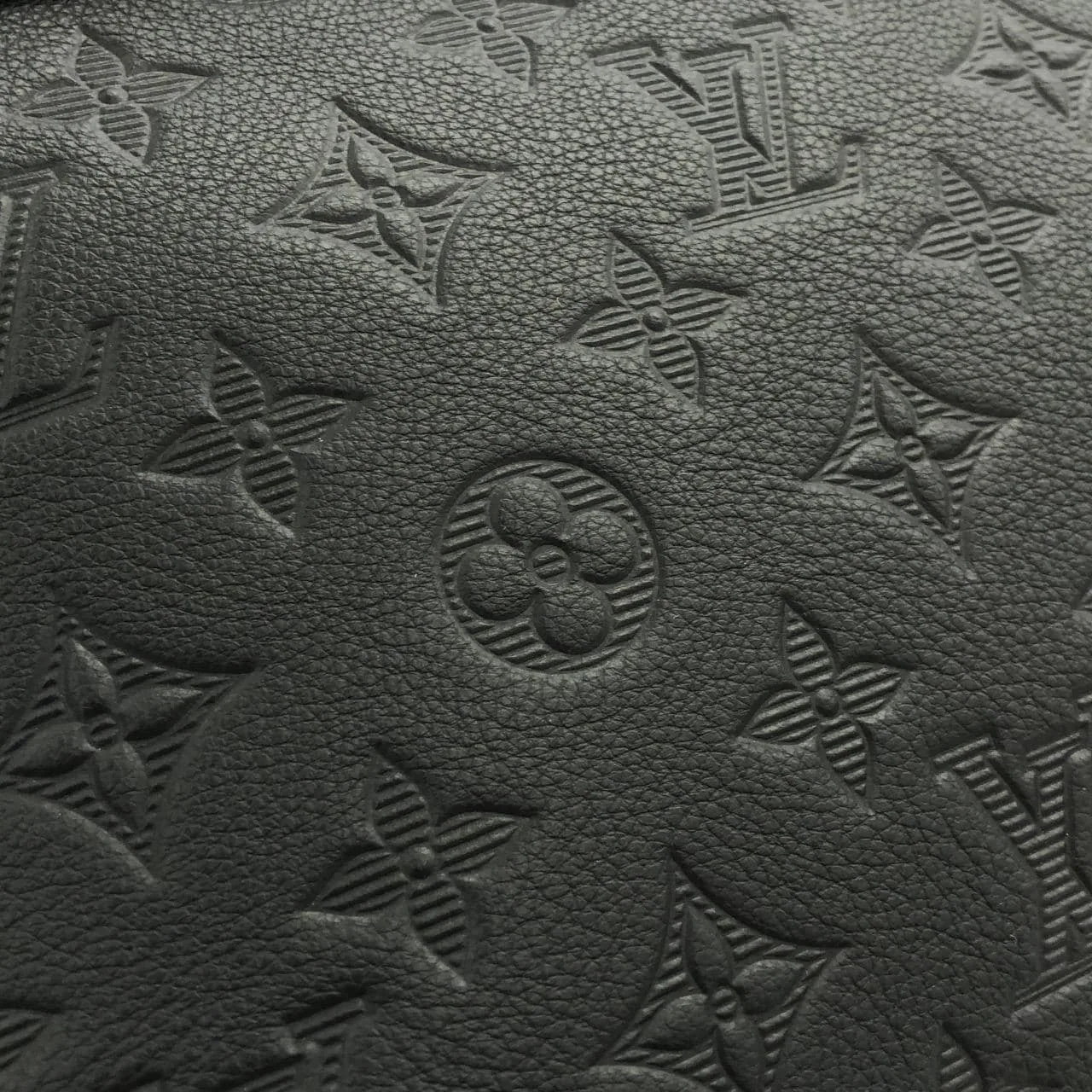 LOUIS VUITTON Pochette M82545 Handbag Monogram