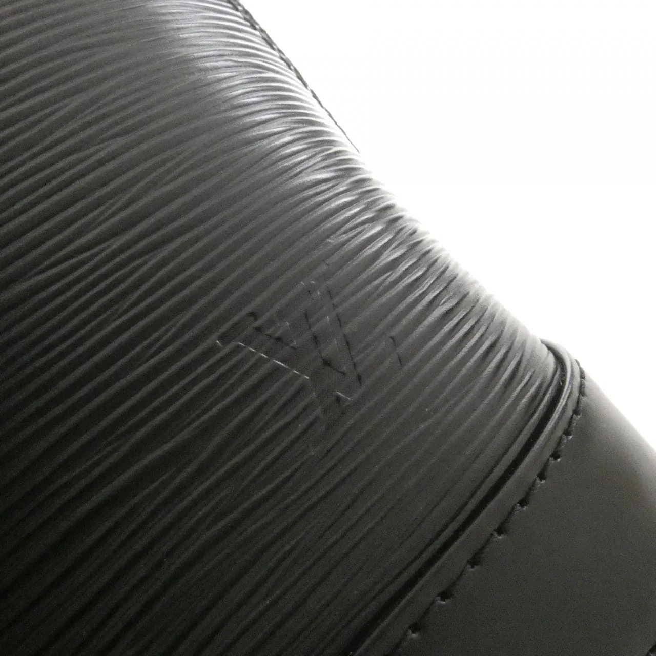 LOUIS VUITTON Alma M24645 Handbag Epi Black Epi Rank A - Thumbnail 4