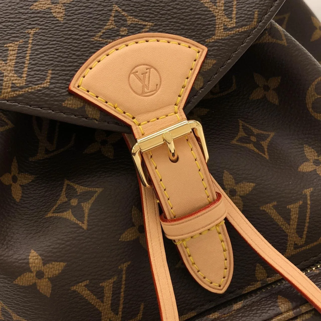LOUIS VUITTON Montsouris M11198 Backpack Monogram