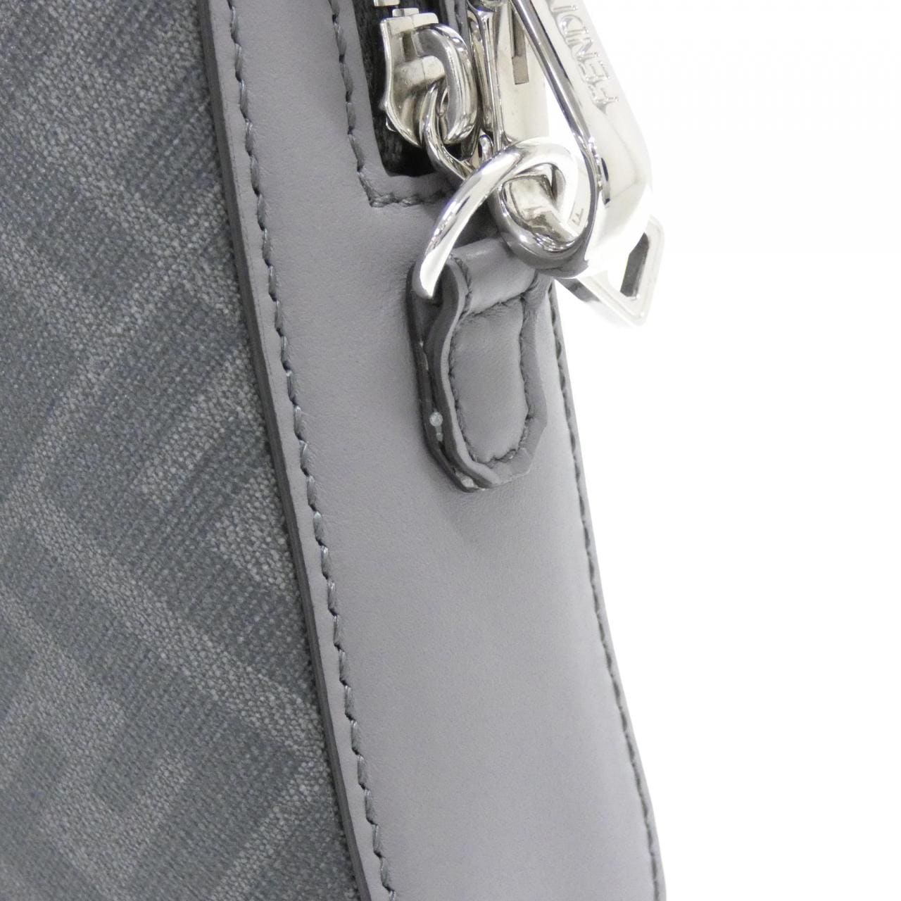 FENDI 7M0286 AJF8 肩背包 帆布 5
