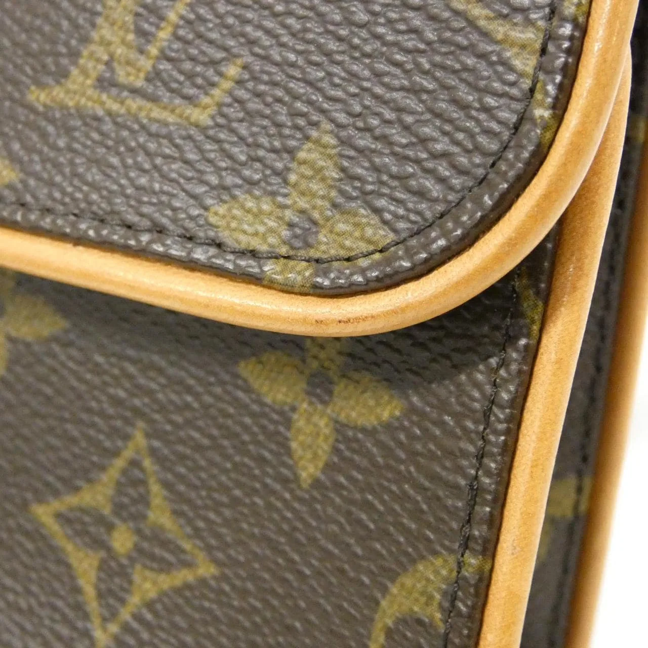 LOUIS VUITTON Pochette M51855+M67303 Belt Monogram 4