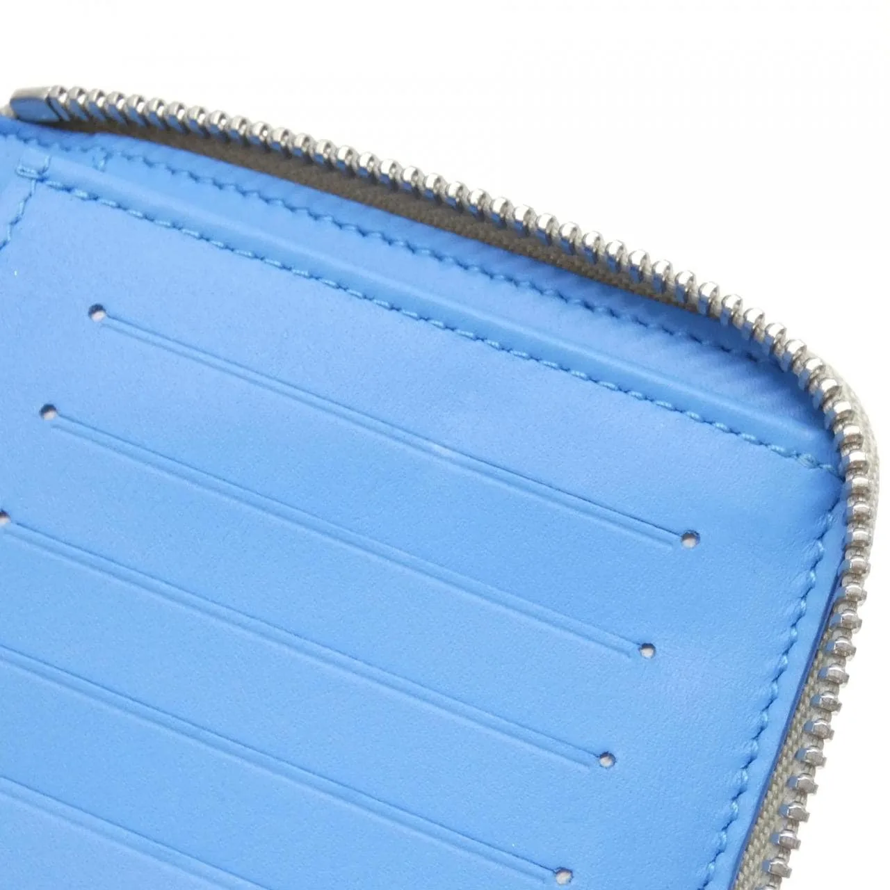 LOUIS VUITTON M81573 Wallet