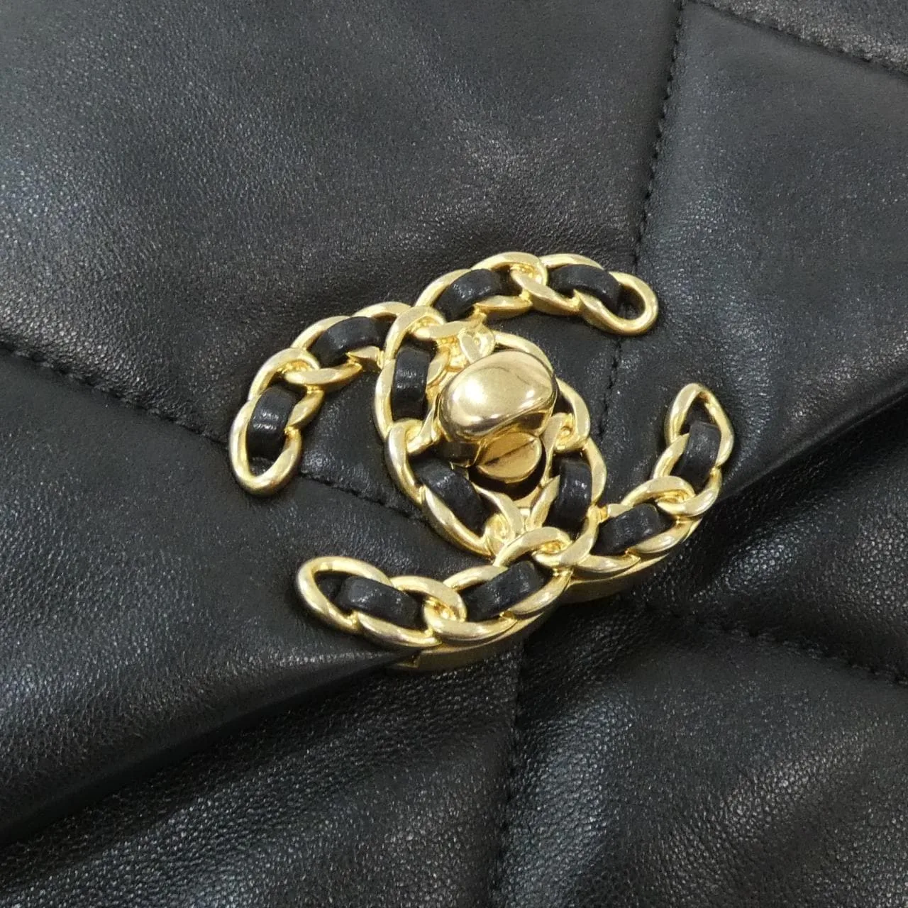 CHANEL Chanel 19 AS1162 Shoulder Lambskin Black Lambskin Rank A - Thumbnail 4