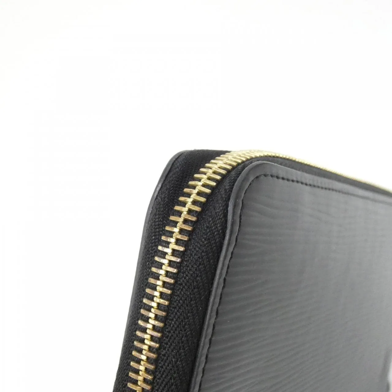 LOUIS VUITTON M68755 Wallet Epi