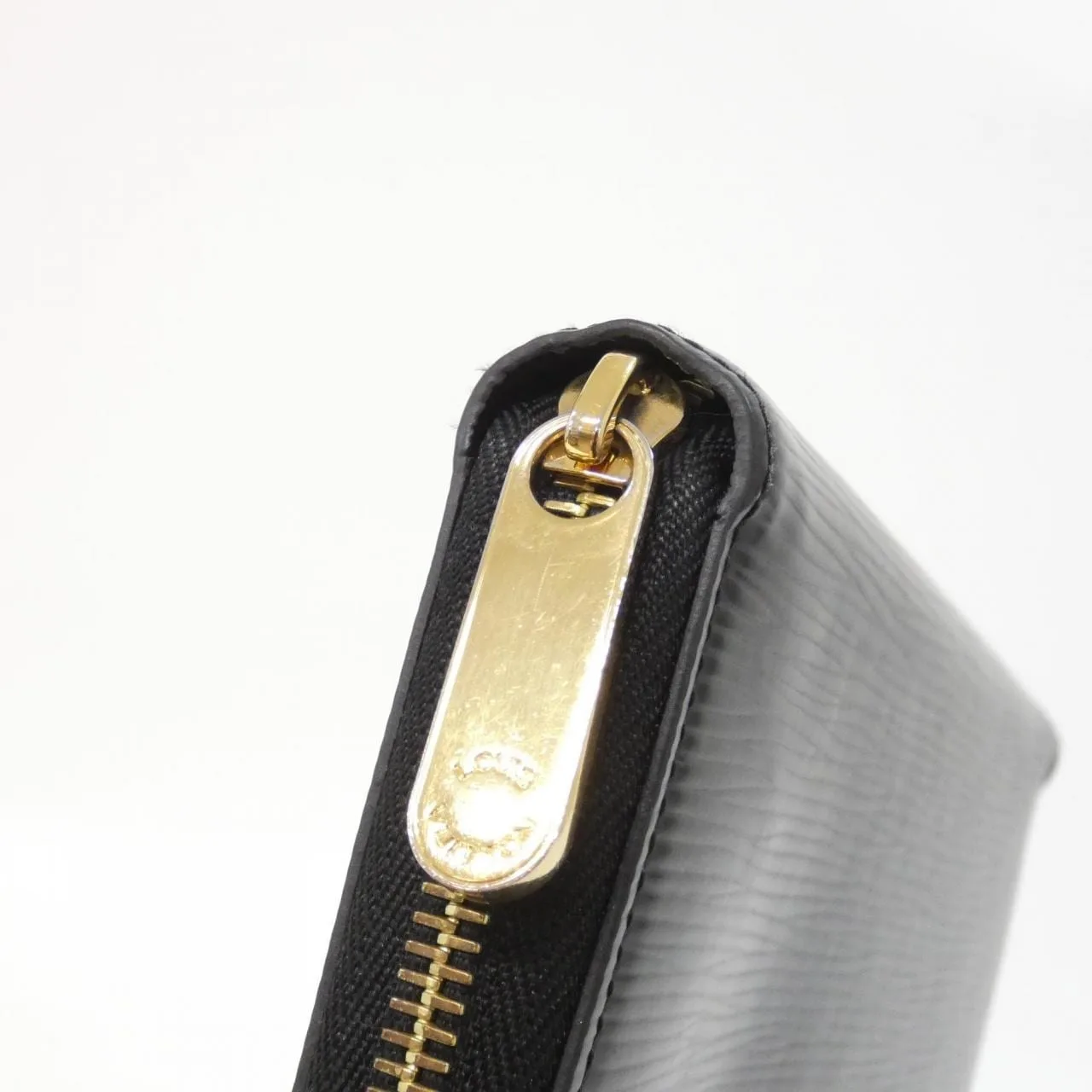 LOUIS VUITTON M68755 Wallet Epi