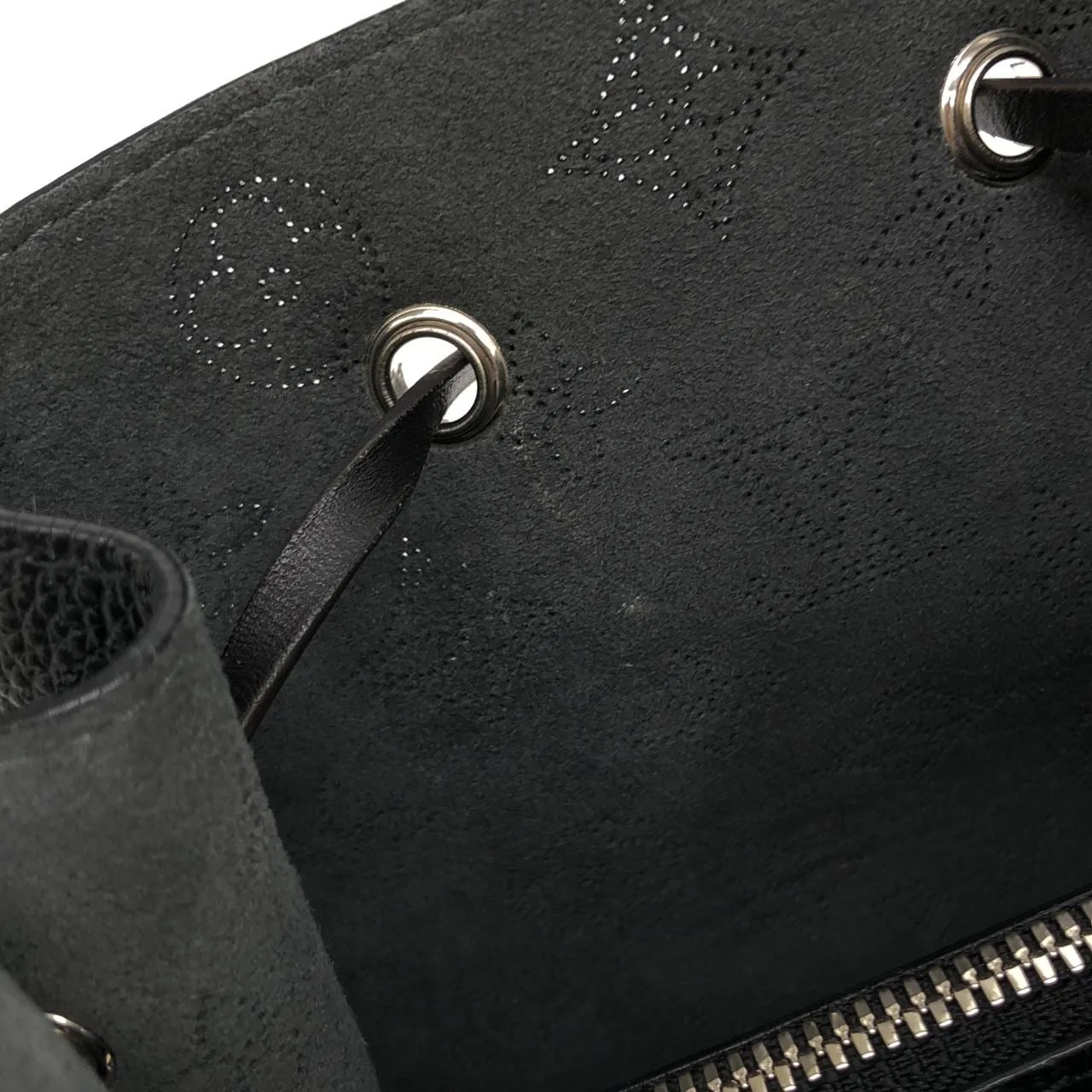 LOUIS VUITTON Mahina M55800 Shoulder
