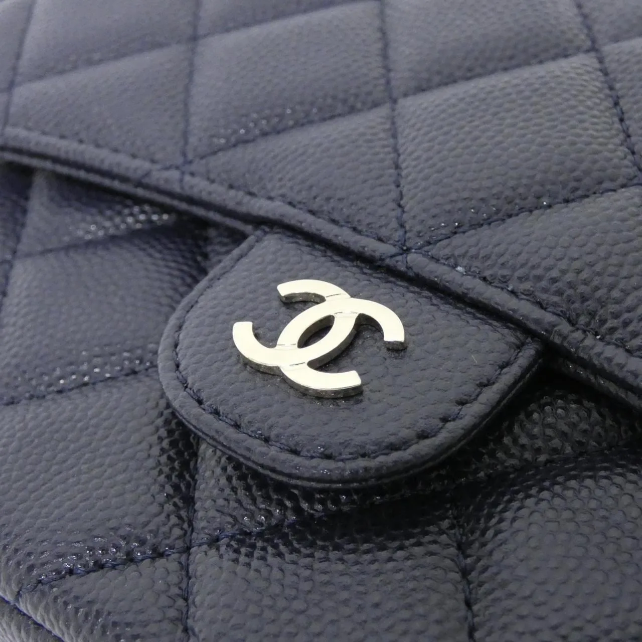 CHANEL Timeless Classic AP2096 Wallet Grained Calfskin Navy Grained Calfskin Rank A - Thumbnail 4